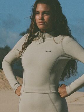 NWT Abysse Pam Long-Sleeve Neoprene Wetsuit Top